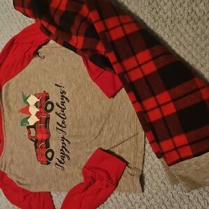 5/$10 Christmas unisex pajamas 3T